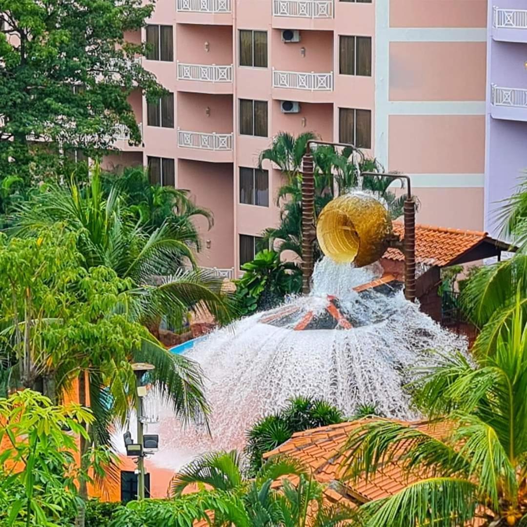 Lotus Desaru Beach Resort, 2 Bdrms, W/Splash Park Bandar Penawar Eksteriør billede